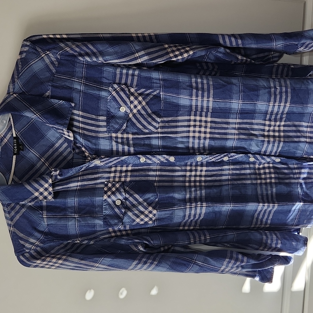 Torrid Blue and White Plaid Button Down Shirt - Picture 3 of 5